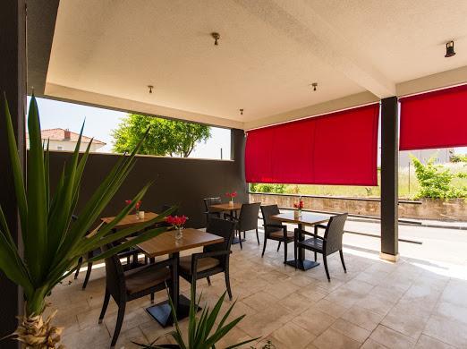 تروغير Vila White المظهر الخارجي الصورة