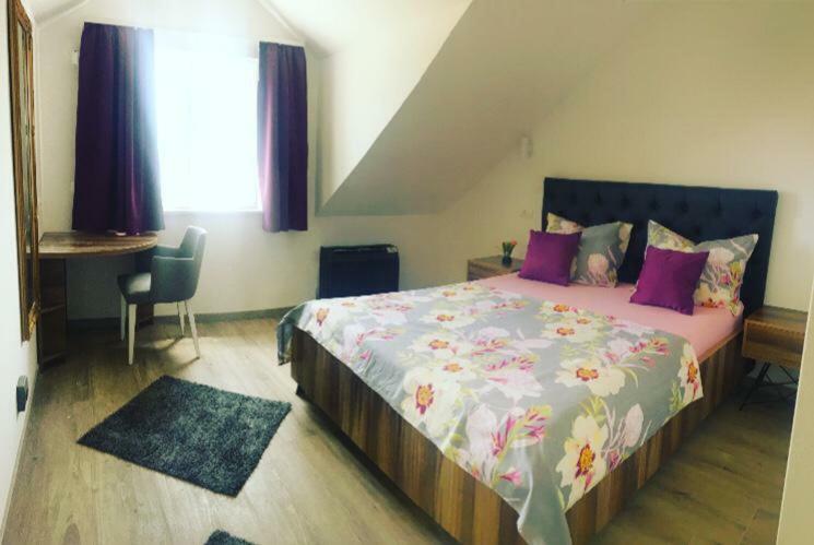 تروغير Vila White المظهر الخارجي الصورة